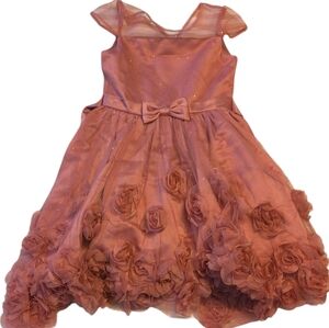 Elegant Rose Dress with Shimmery & Tulle Accents